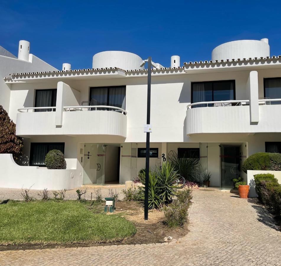 Scarlet'S Place - 1 Bed Victory Village Quinta Do Lago - Beach, Nature, Lakes Екстер'єр фото